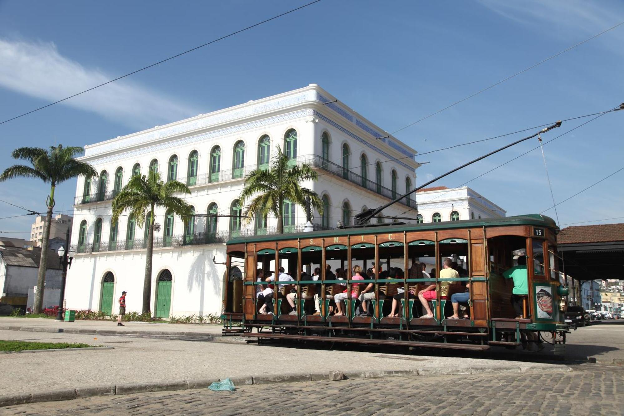 Apartamento Em Santos No Gonzaga Em Frente A Praia Экстерьер фото