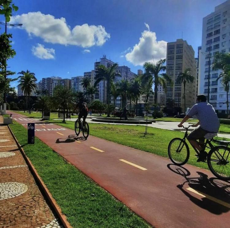 Apartamento Em Santos No Gonzaga Em Frente A Praia Экстерьер фото
