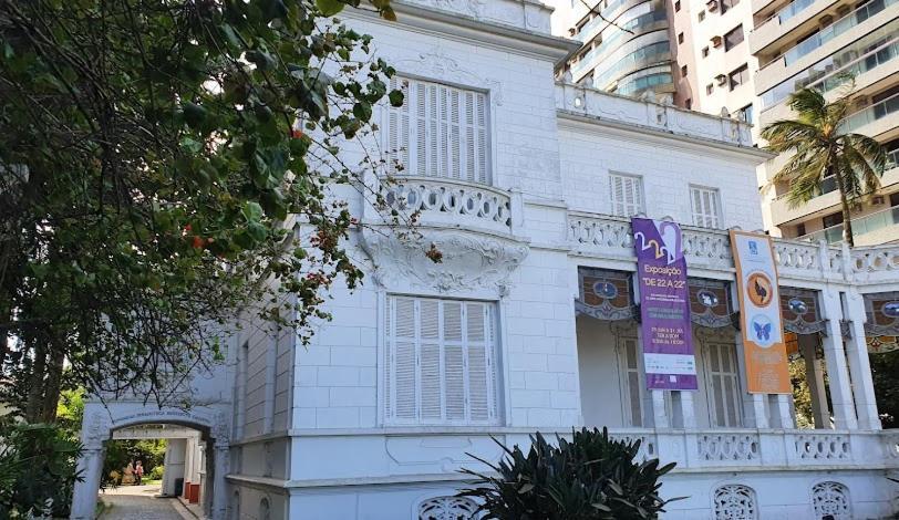 Apartamento Em Santos No Gonzaga Em Frente A Praia Экстерьер фото